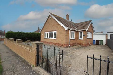 3 bedroom detached bungalow for sale, Chrystals Road, Hornsea