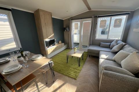 2 bedroom static caravan for sale, Chichester Lakeside Holiday Park