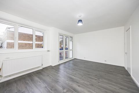 3 bedroom flat to rent, Daubeney Road, London E5