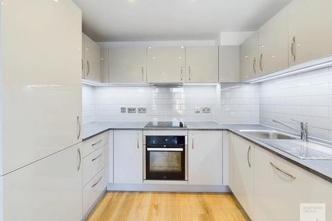 2 bedroom apartment to rent, Flat 23 :: The Quarters