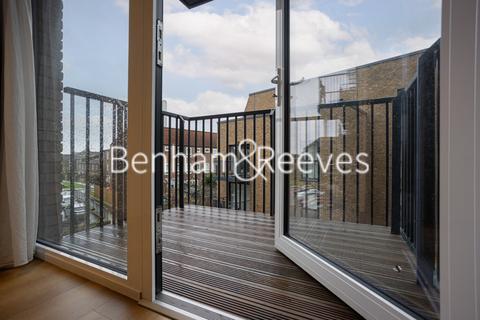 2 bedroom apartment to rent, Ashton Reach, Surrey Quays SE16