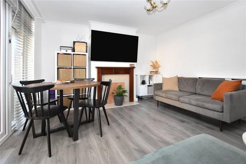 2 bedroom maisonette for sale, Burr Close, Bexleyheath, Kent, DA7