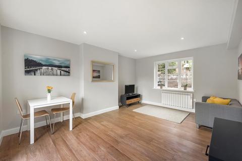 2 bedroom flat for sale, Richmond Road, Twickenham, TW1