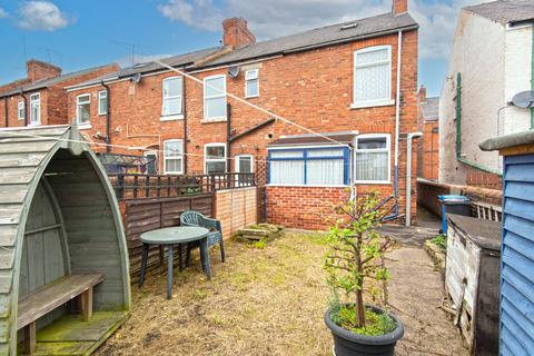 2 bedroom end of terrace house for sale, John Street, Chesterfield S40