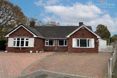 2 bedroom semi-detached bungalow for sale, Grove Gardens, Littleton, CH3