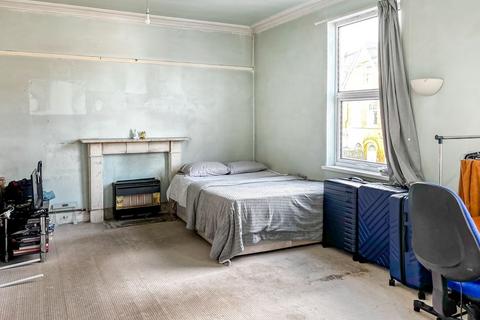 9 Carlyle Road, Edgbaston, Birmingham, B16 9BH
