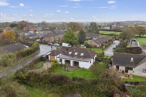 4 bedroom detached bungalow for sale, Holwell