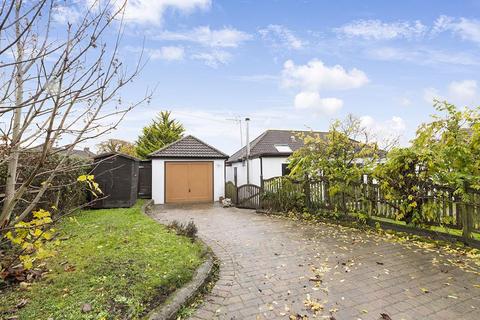 4 bedroom detached bungalow for sale, Holwell