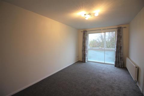 1 bedroom flat to rent, Aylsham Drive, Ickenham