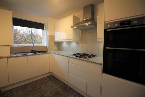 1 bedroom flat to rent, Aylsham Drive, Ickenham