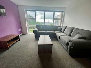 Flat 15 lounge.jpg