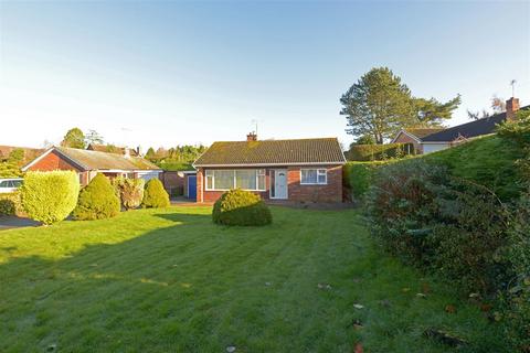 2 bedroom detached bungalow for sale, Alverley Close, Copthorne, Shrewsbury