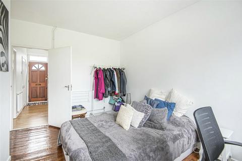 2 bedroom apartment to rent, Melbourne Grove, East Dulwich SE22