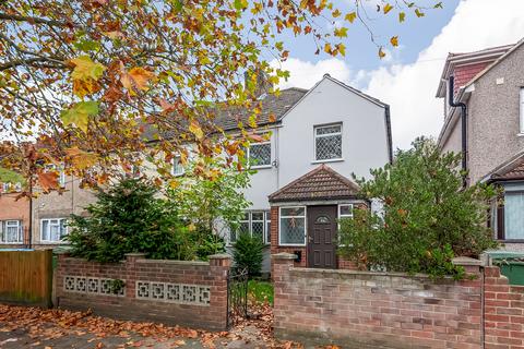 3 bedroom end of terrace house for sale, Hornfair Road, Charlton, SE7