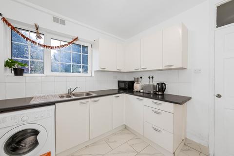 3 bedroom end of terrace house for sale, Hornfair Road, Charlton, SE7