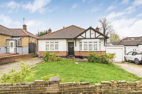 4 bedroom detached bungalow for sale, Tudor Close, Kingsbury