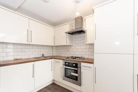 1 bedroom flat to rent, Lavender Hill, Battersea SW11