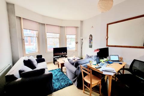 2 bedroom flat to rent, Milton Avenue, Highgate, N6