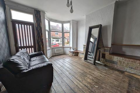 3 bedroom terraced house for sale, Woodseats House Road, Woodseats, S8 8QF