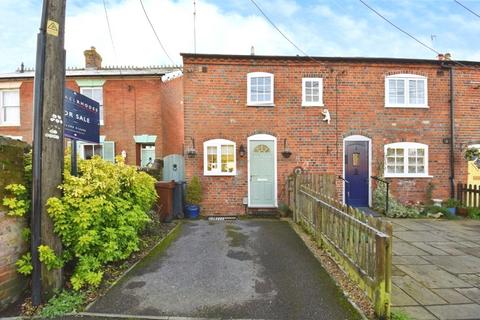 1 bedroom end of terrace house for sale, Mill Lane, Romsey, Hampshire