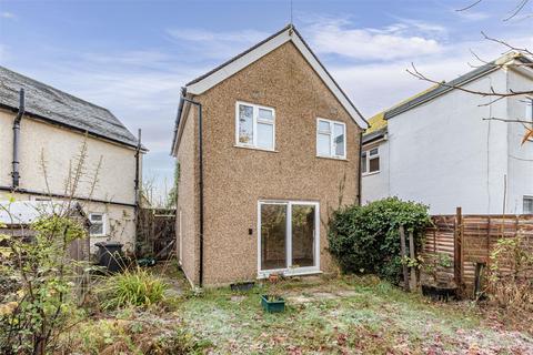 2 bedroom detached house for sale, Astor Close, Addlestone