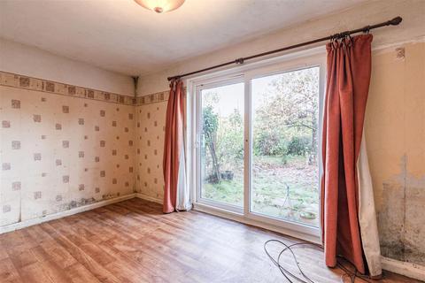 2 bedroom detached house for sale, Astor Close, Addlestone