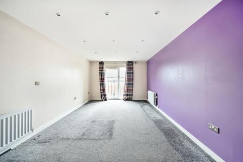 2 bedroom apartment for sale, Truesdales, Ickenham, Uxbridge