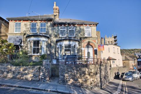 3 bedroom end of terrace house for sale, Priory Hill, Dover, CT17