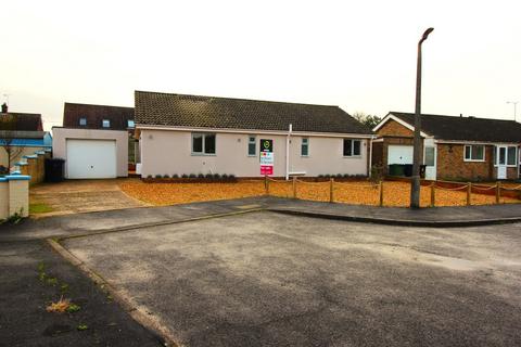 3 bedroom bungalow to rent, Lavender Close, Heacham, PE31