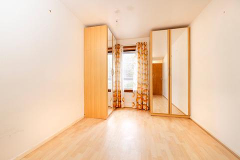 1 bedroom flat for sale, 35 (Flat 13) Viewcraig Gardens, Holyrood, Edinburgh