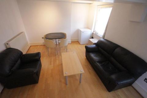 1 bedroom apartment to rent, Upper Berkeley Street, London