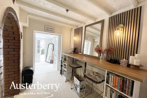 16 Caverswall Road, Stoke-on-trent, ST3 6PE