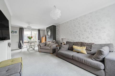 3 bedroom terraced house for sale, Peascroft,  Long Crendon,  Buckinghamshire,  HP18
