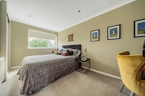 3 bedroom terraced house for sale, Peascroft,  Long Crendon,  Buckinghamshire,  HP18