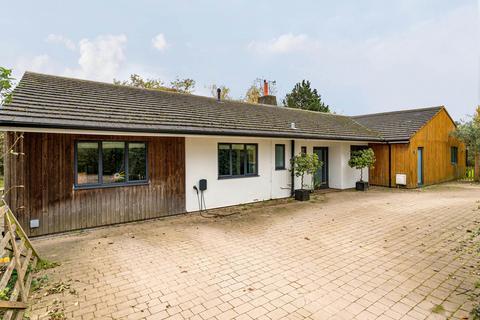 4 bedroom bungalow for sale, Highfield Road, Lower Sunbury, TW16