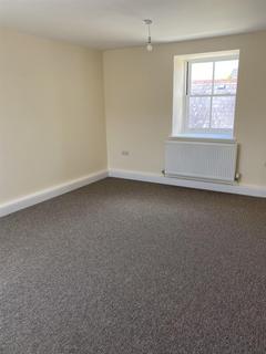 2 bedroom apartment to rent, Main Street, Pembroke