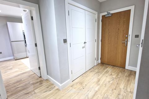 2 bedroom flat to rent, Saffron Court, Cockfosters EN4