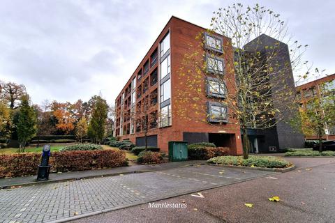 2 bedroom flat to rent, Saffron Court, Cockfosters EN4