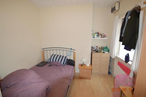 2 bedroom flat to rent, St Albans Terrace, Cheetham Hill M8