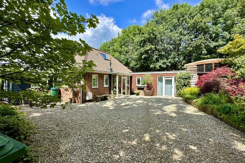 4 bedroom detached bungalow for sale, Dark Lane, Astwood Bank, Redditch