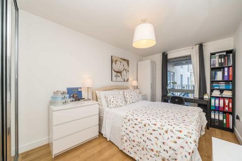 1 bedroom flat to rent, Christian Street, London E1