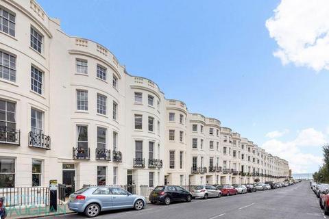 2 bedroom flat to rent, Holland Road, Hove