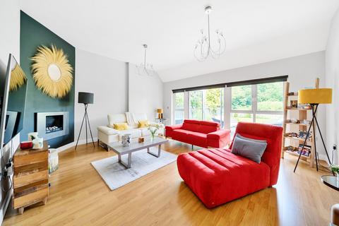 5 bedroom detached house for sale, Woodbourne Drive, Claygate, Esher, Surrey, KT10