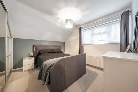 12 Birch Drive, Brantham, Manningtree, CO11 1TF