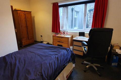 2 bedroom flat to rent, Miskin Street, Cathays, Cardiff