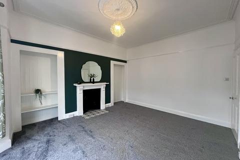 3 bedroom flat to rent, May Terrace, Plymouth PL4