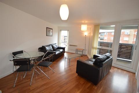 2 bedroom flat to rent, 1 Boston Street, Hulme M15