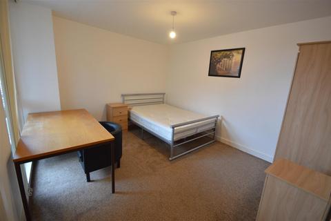 2 bedroom flat to rent, 1 Boston Street, Hulme M15