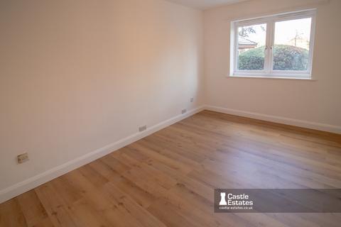 2 bedroom flat to rent, Castle Marina, Nottingham, NG7