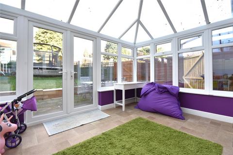 46 Bricksbury Hill, Farnham, GU9 0LZ